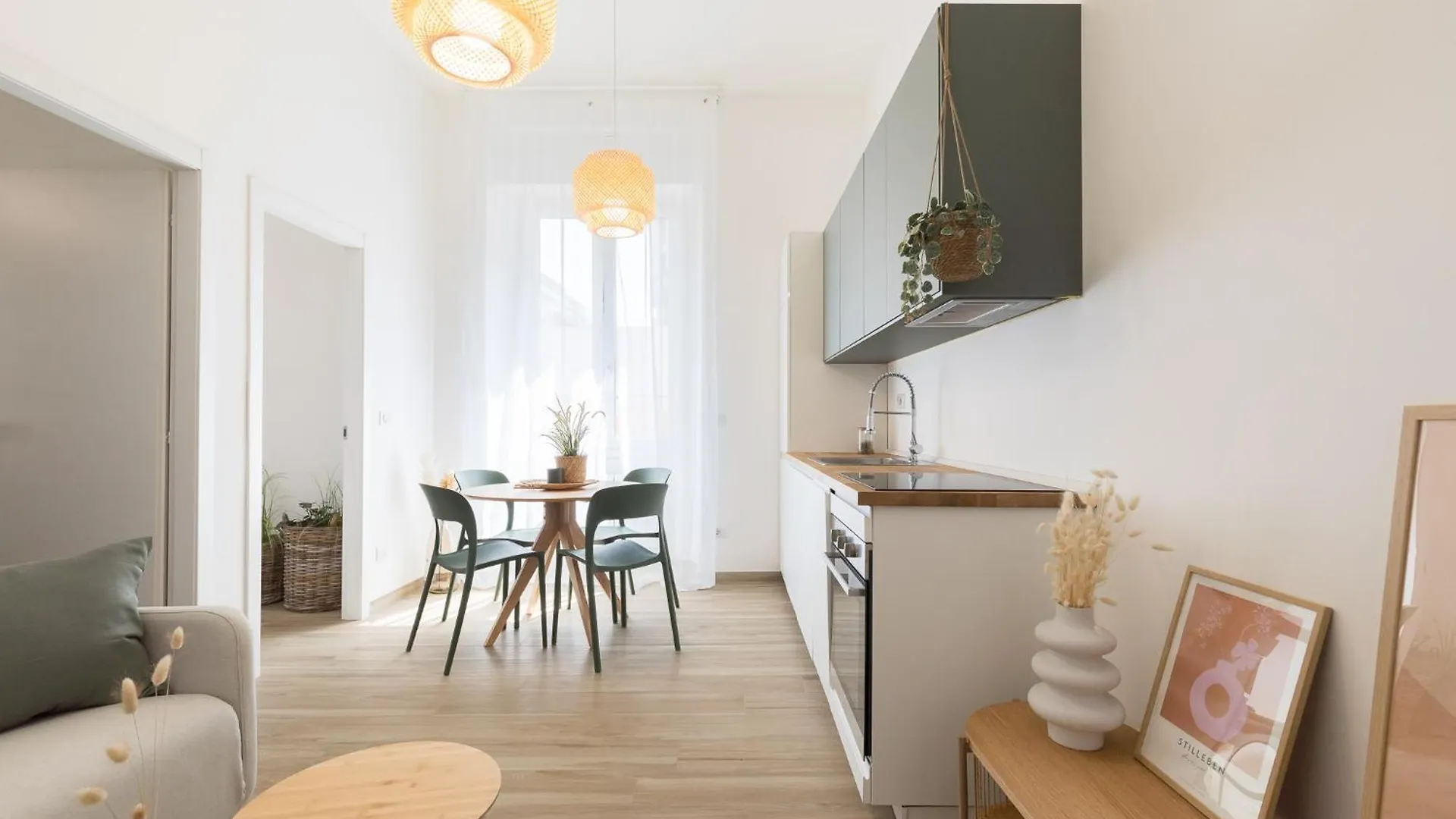 Luni 4 - Design Trilo Suite -M3- 8 Min Dal Duomo Milan Apartment