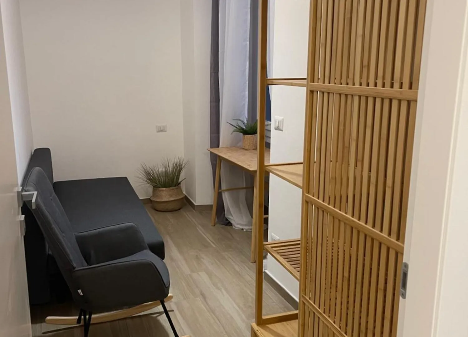 Apartment Luni 4 - Design Trilo Suite -M3- 8 Min Dal Duomo Milan